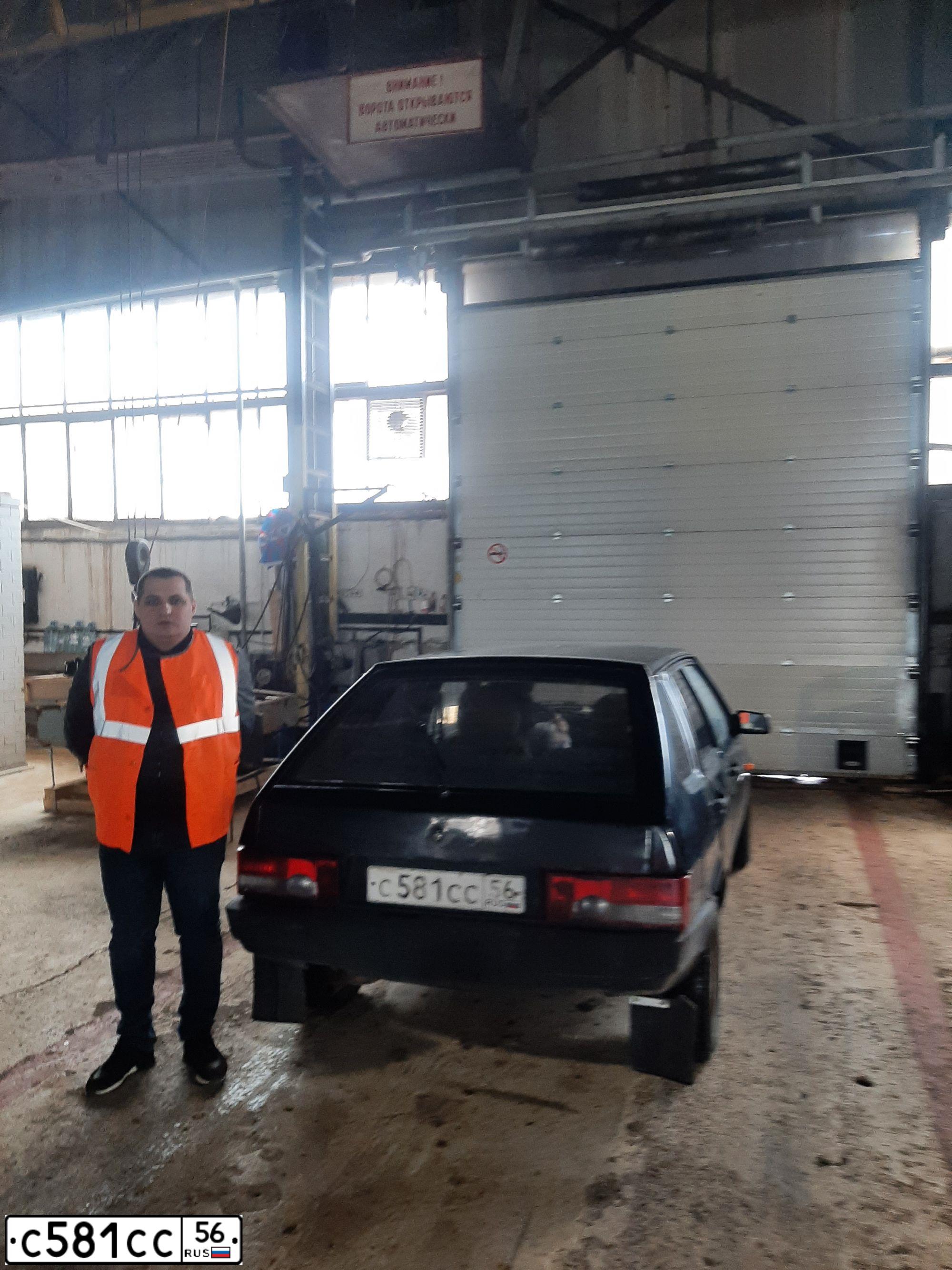 Фото автомобиля LADA 2109 SAMARA, 2003 — госномер К726РТ56. Цвет: ТЕМНО-ЗЕЛЕНЫЙ