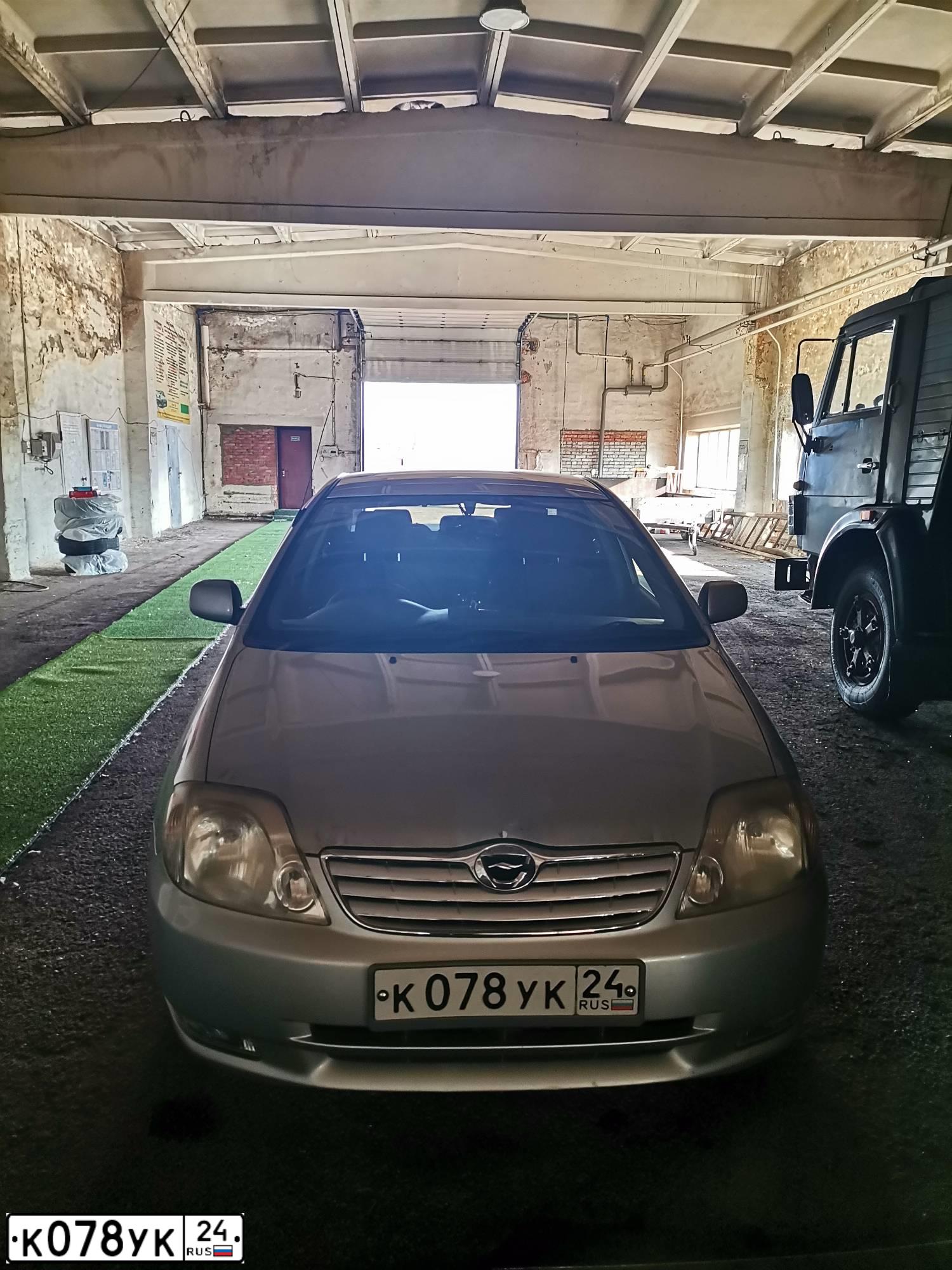 Фото автомобиля ТОУОТАСОRОLLАSРАСIО, 2003 — госномер В514ВТ124