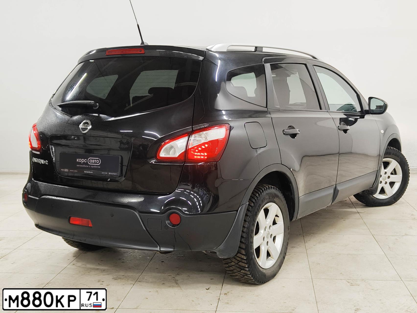 Фото автомобиля NISSAN QASHQAI, 2011 — госномер Х682ЕК71. Цвет: ЧЕРНЫЙ