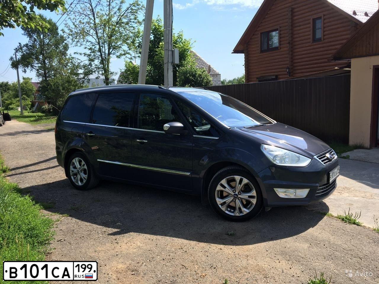 Фото автомобиля FORD GALAXY, 2012 — госномер В101СА199. Цвет: ФИОЛЕТОВО-ЧЕРНЫЙ