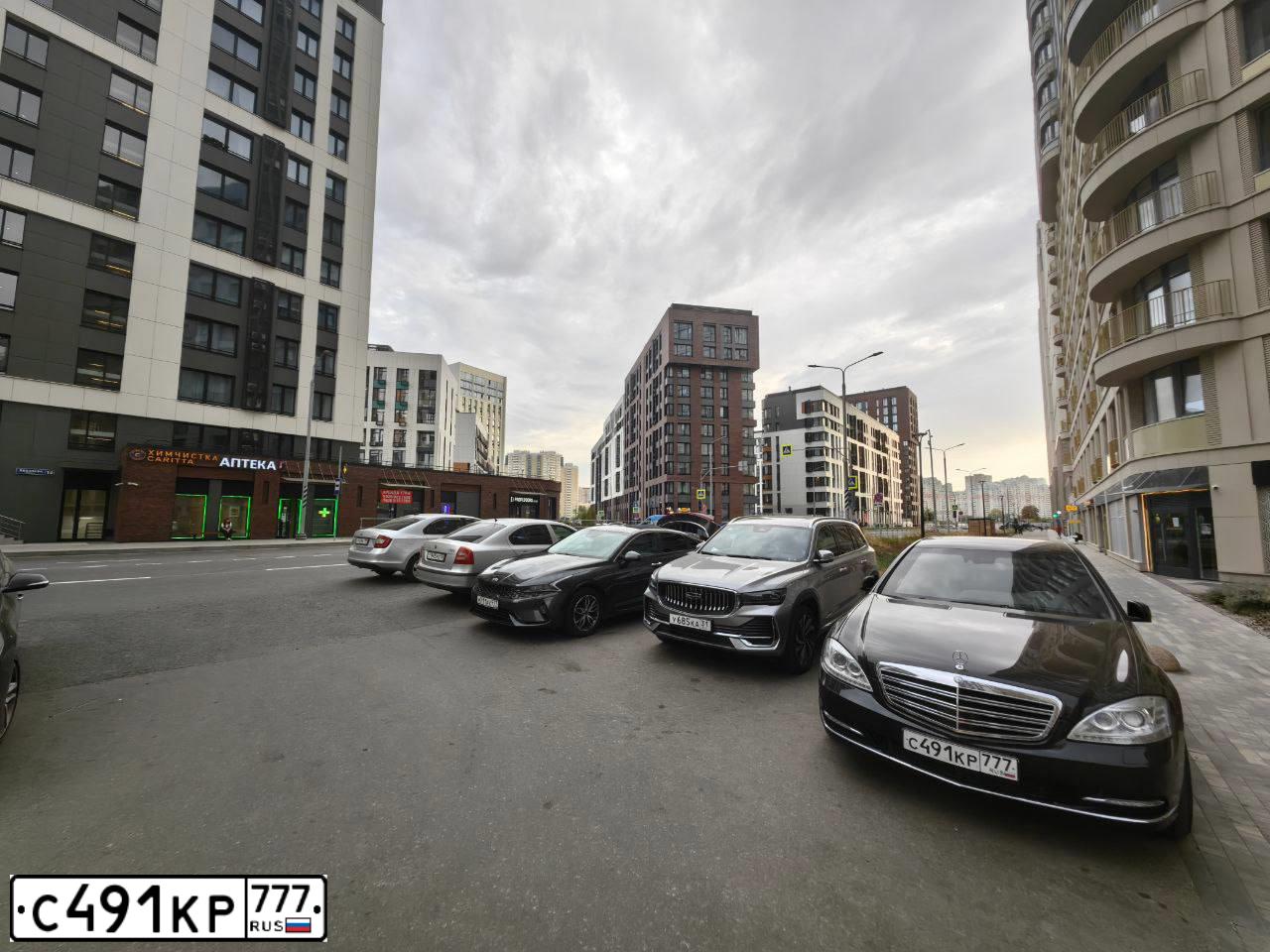 Фото автомобиля VOLKSWAGEN PASSAT, 2011 — госномер С491КР777. Цвет: ЧЕРНЫЙ