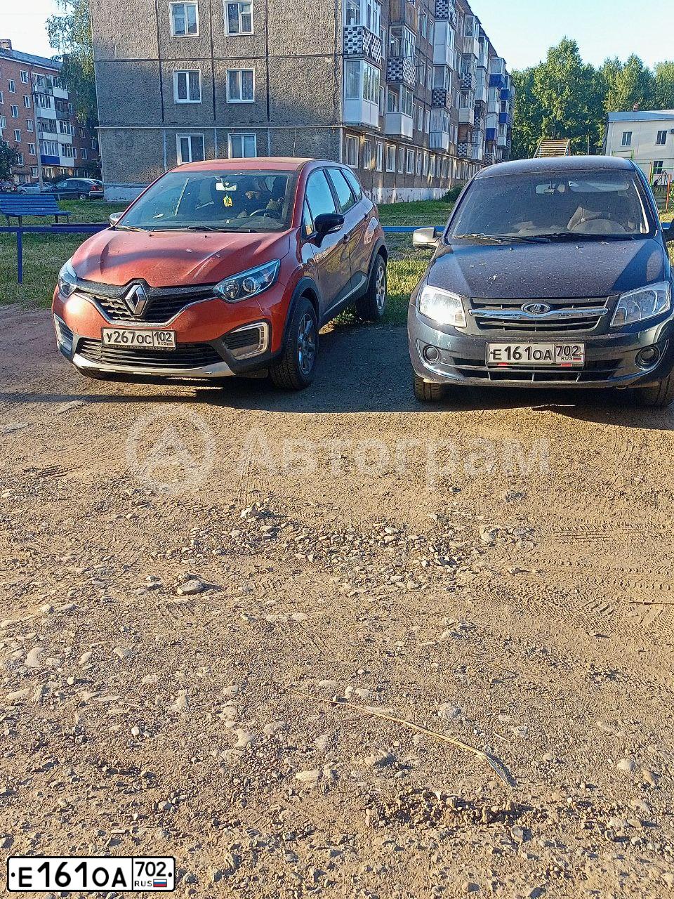 Фото автомобиля LADA 2190 GRANTA, 2012 — госномер Е161ОА702. Цвет: Серо-Синий