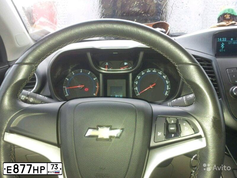 Фото автомобиля CHEVROLET ORLANDO, 2013 — госномер Е877НР73. Цвет: БЕЛЫЙ