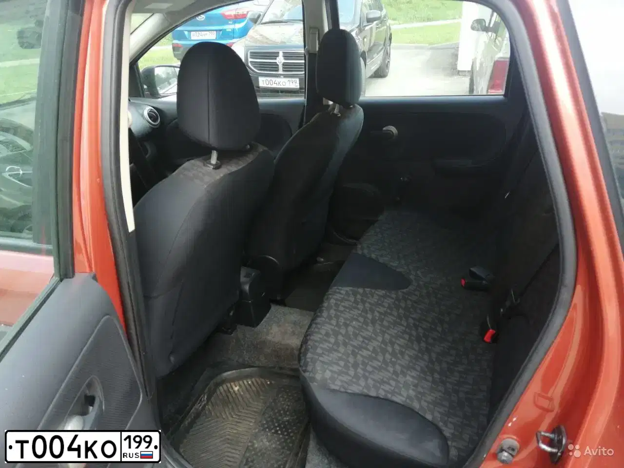 Фото автомобиля LADA 2112, 2004 — госномер Т004КО199. Цвет: ГРАФИТОВЫЙ МЕТАЛЛИК