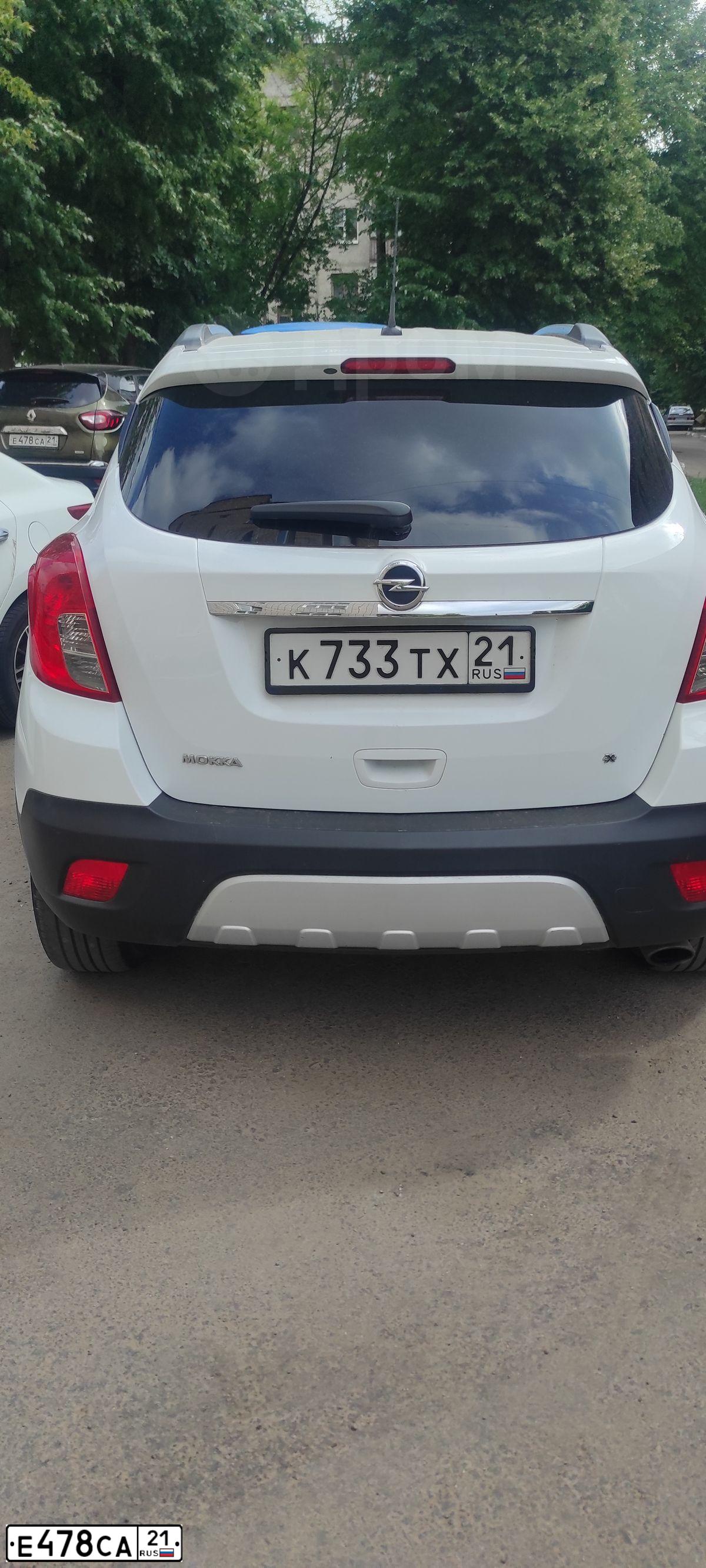 Фото автомобиля RENAULT KAPTUR, 2016 — госномер В296ЕУ252. Цвет: ЗЕЛЕНЫЙ ЧЕРНЫЙ