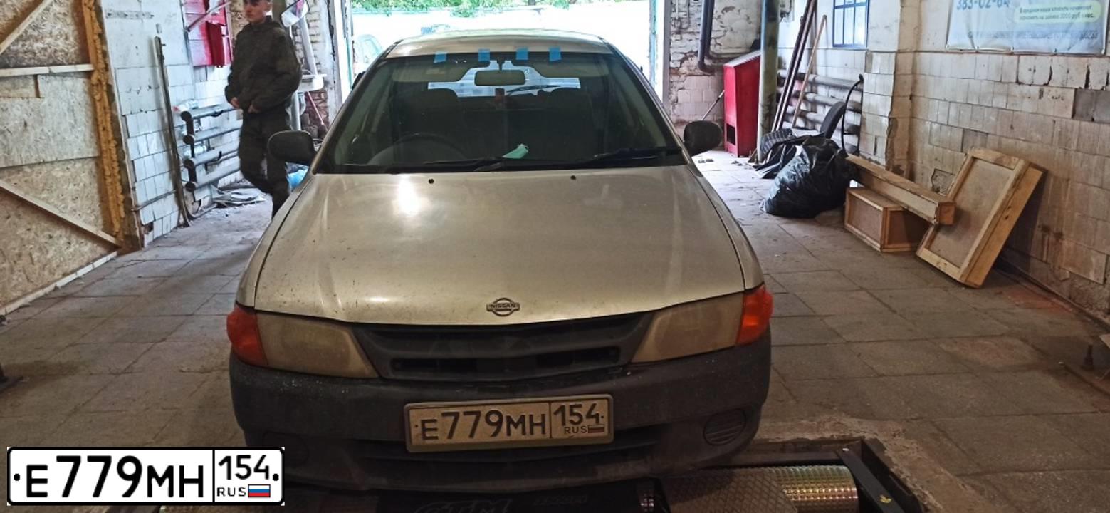Фото автомобиля NISSAN AD, 2000 — госномер Р662ХР154
