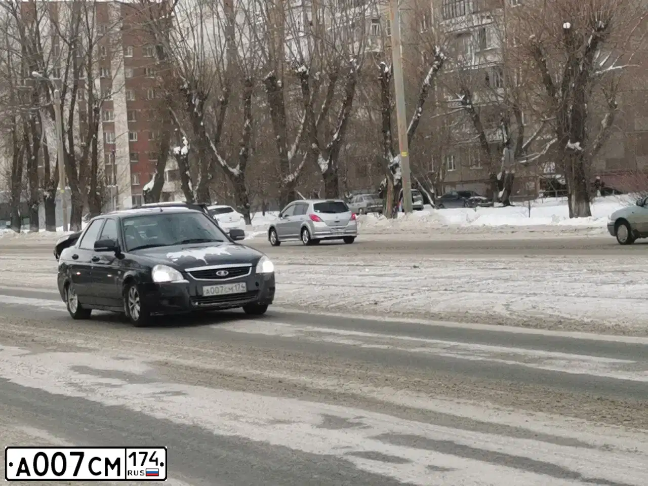 Фото автомобиля LADA 2170 PRIORA, 2012 — госномер К250АХ774. Цвет: Сине-Черный