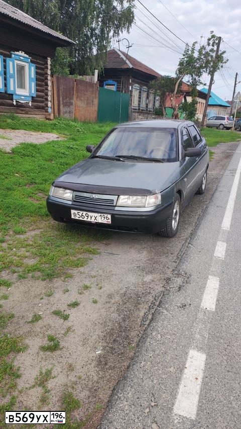 Фото автомобиля LADA 2112, 2005 — госномер В569УХ196. Цвет: СЕРО-ЗЕЛЕНЫЙ