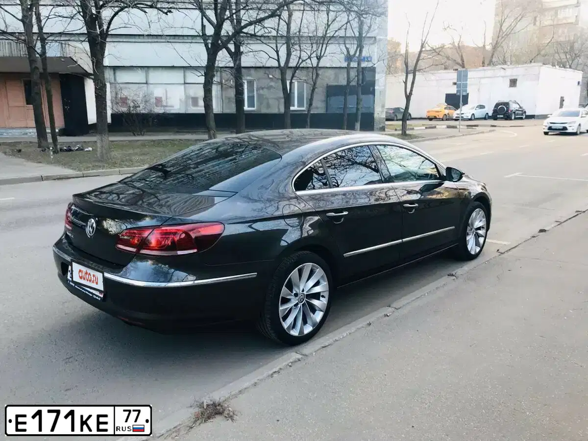 Фото автомобиля VOLKSWAGEN CC, 2012 — госномер Р016ЕО48. Цвет: Коричневый