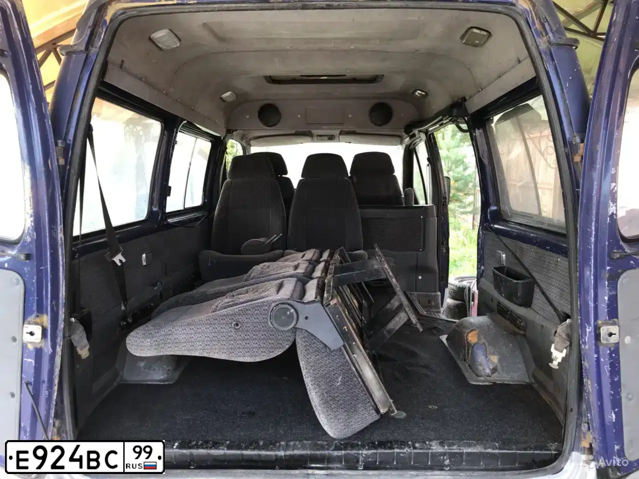 Фото автомобиля GAZ Z 2217 SOBOL, 1999 — госномер Е924ВС99. Цвет: СИНИЙ
