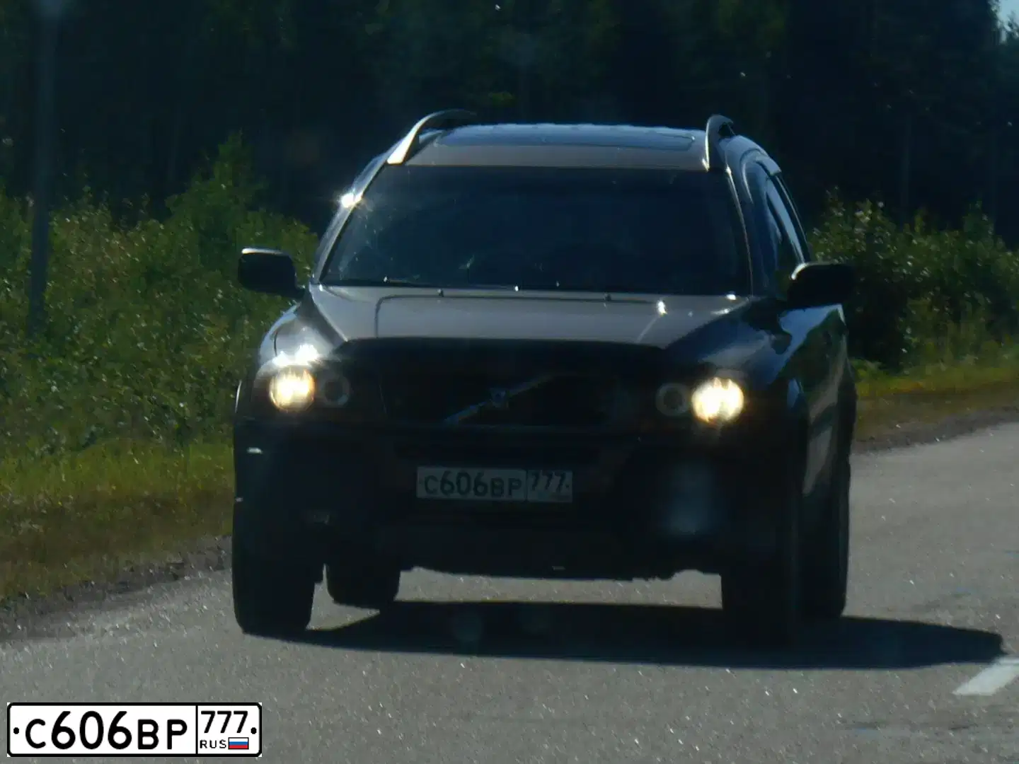 Фото автомобиля VOLVO XC90, 2005 — госномер О571НЕ71. Цвет: СЕРО-СИРЕНЕВЫЙ