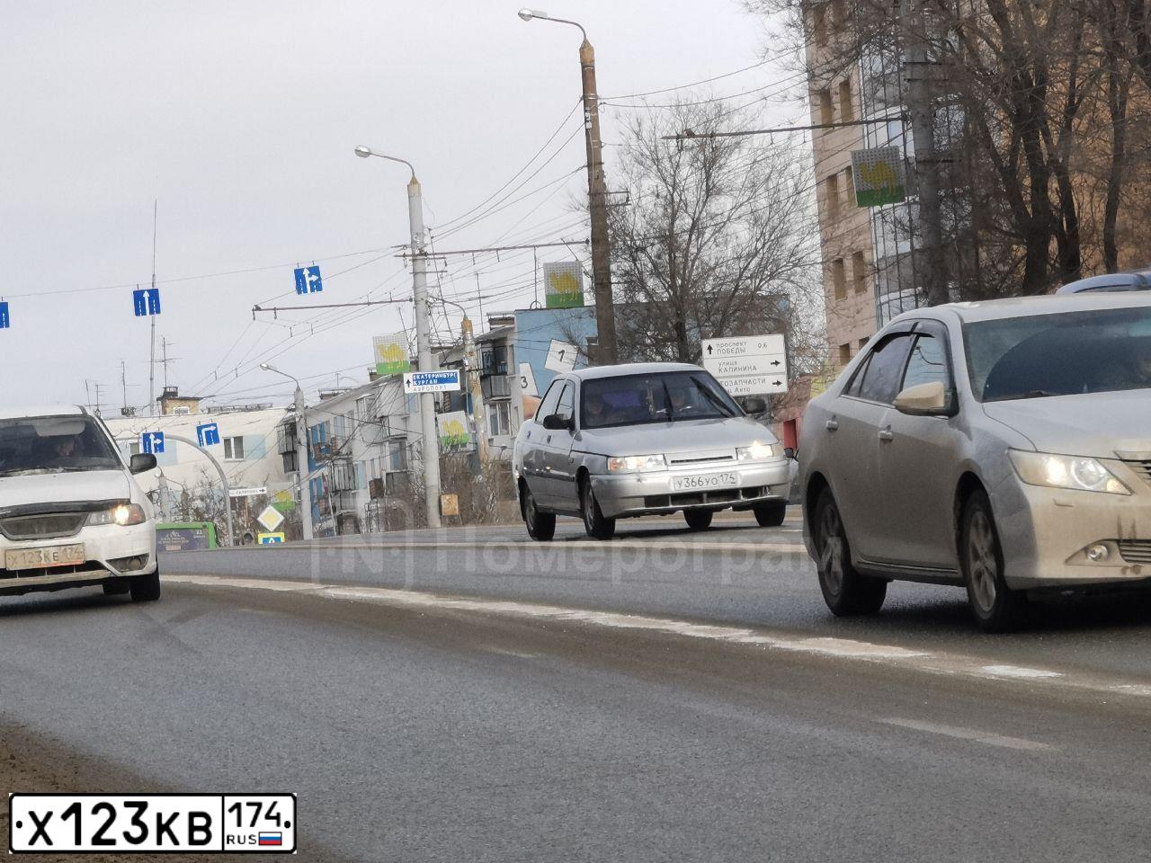 Фото автомобиля LADA 2114 SAMARA, 2003 — госномер К541РВ174. Цвет: СЕРЫЙ