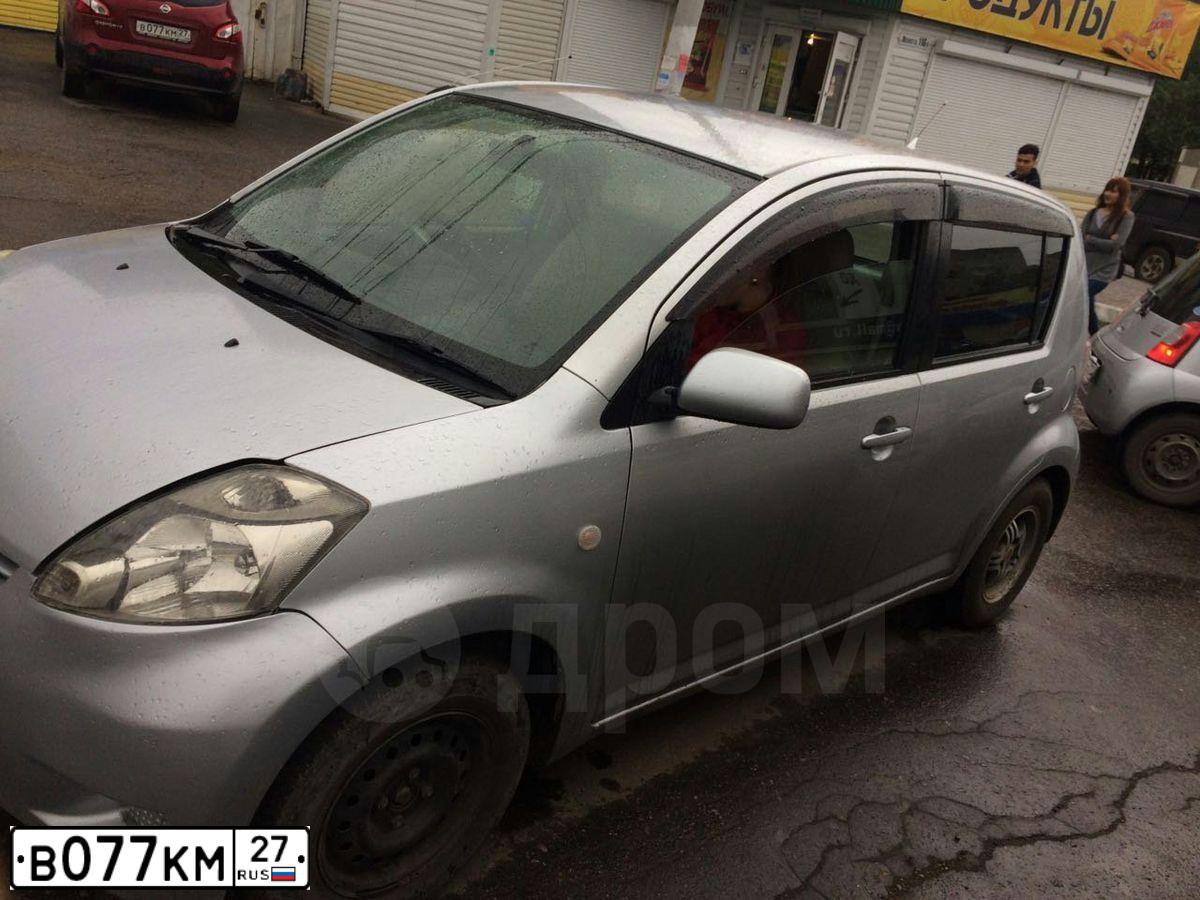 Фото автомобиля NISSAN QASHQAI, 2011 — госномер В077КМ27. Цвет: Красный
