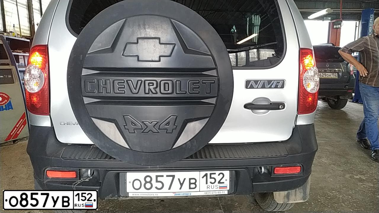Фото автомобиля CHEVROLET NIVA, 2017 — госномер О857УВ152. Цвет: СВЕТЛО-СЕРЕБРИСТЫЙ МЕТАЛЛИК