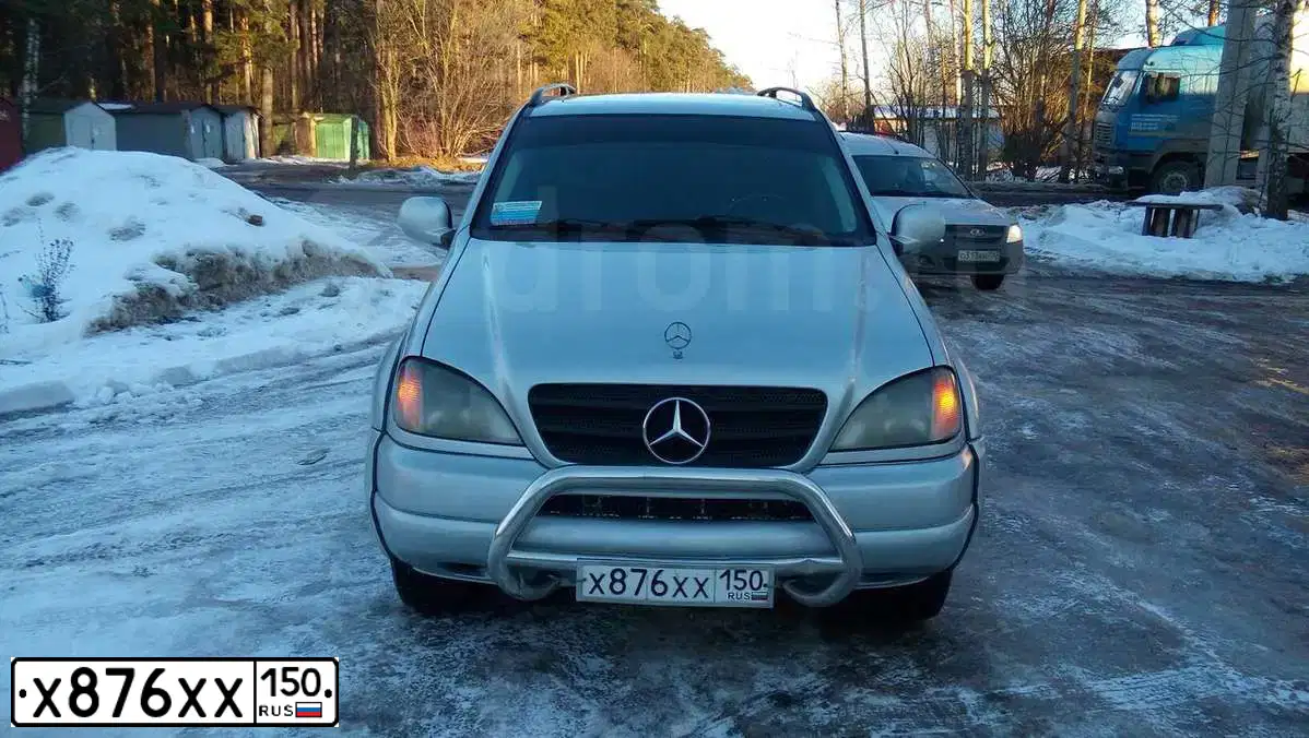 Фото автомобиля VOLKSWAGEN PASSAT, 2002 — госномер Х832СХ190. Цвет: ЧЕРНЫЙ
