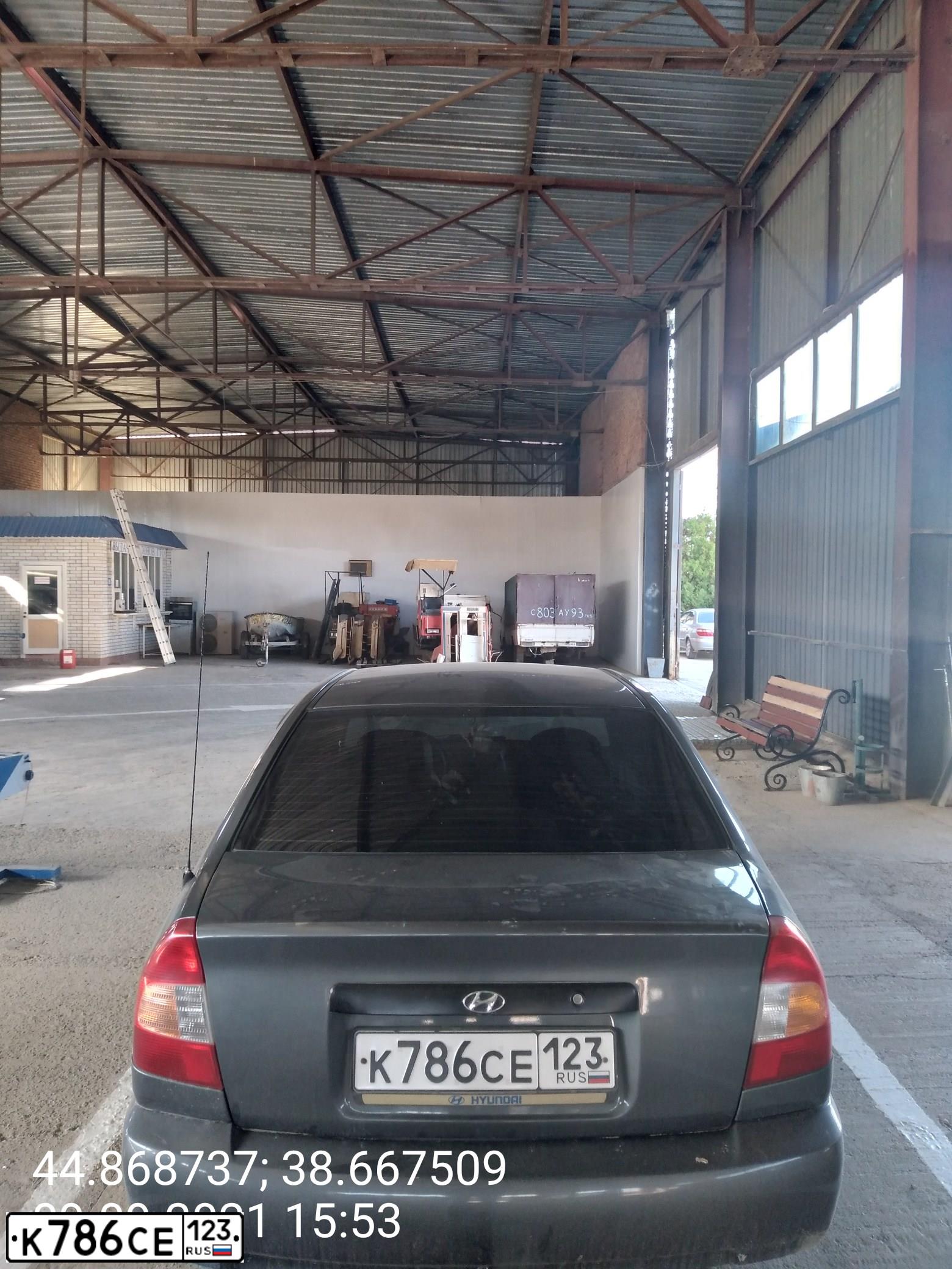 Фото автомобиля TAGAZ ACCENT, 2004 — госномер К786СЕ123. Цвет: СЕРЫЙ