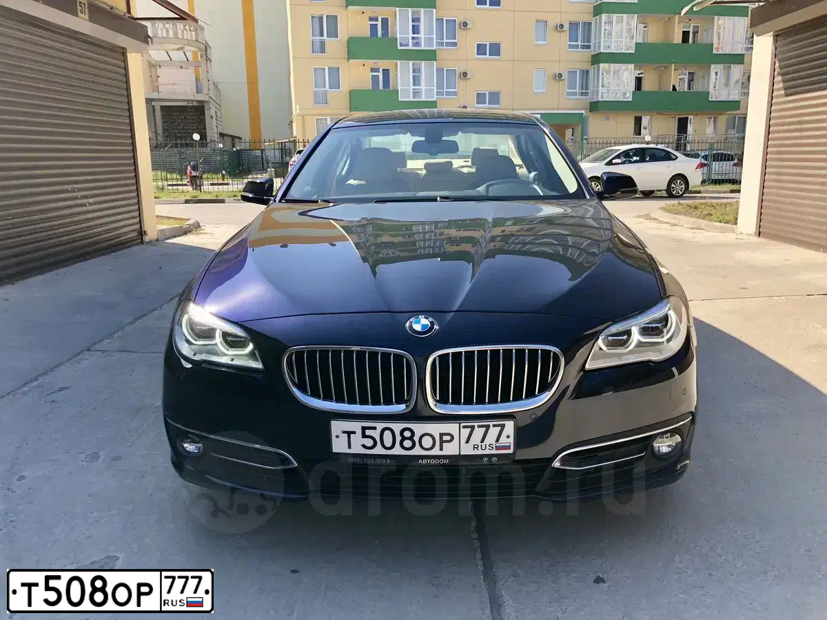 Фото автомобиля BMW SERIE 5, 2015 — госномер Т508ОР777. Цвет: синий