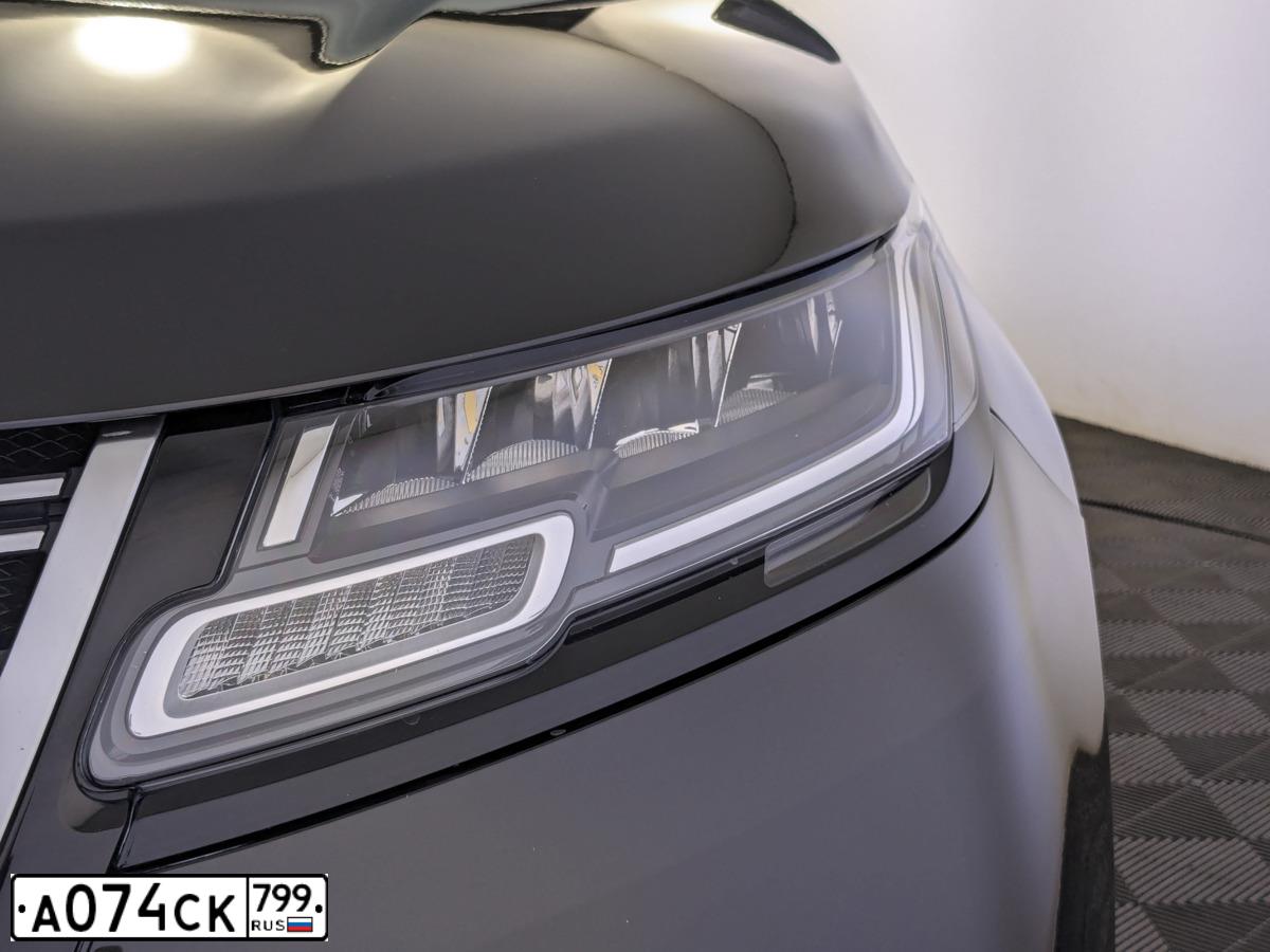 Фото автомобиля LANDROVER RANGE ROVER VELAR, 2019 — госномер К741ЕК977. Цвет: ЧЕРНЫЙ