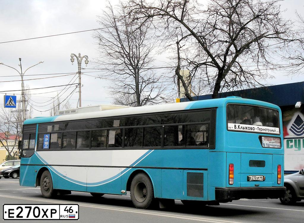 Фото автомобиля HYUNDAI AERO, 2000 — госномер Е270ХР46. Цвет: белый зеленый