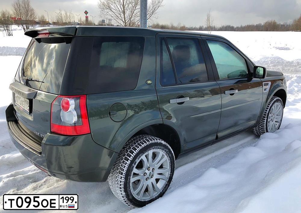 Фото автомобиля LANDROVER FREELANDER, 2008 — госномер М413ТВ62. Цвет: ЗЕЛЕНЫЙ ТЕМНЫЙ