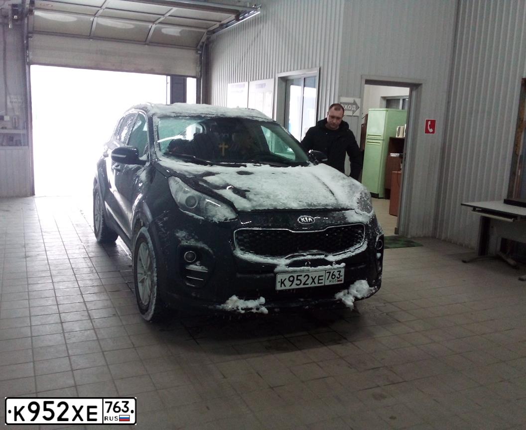 Фото автомобиля KIA SPORTAGE, 2016 — госномер К952ХЕ763. Цвет: ЧЕРНЫЙ МЕТАЛЛИК