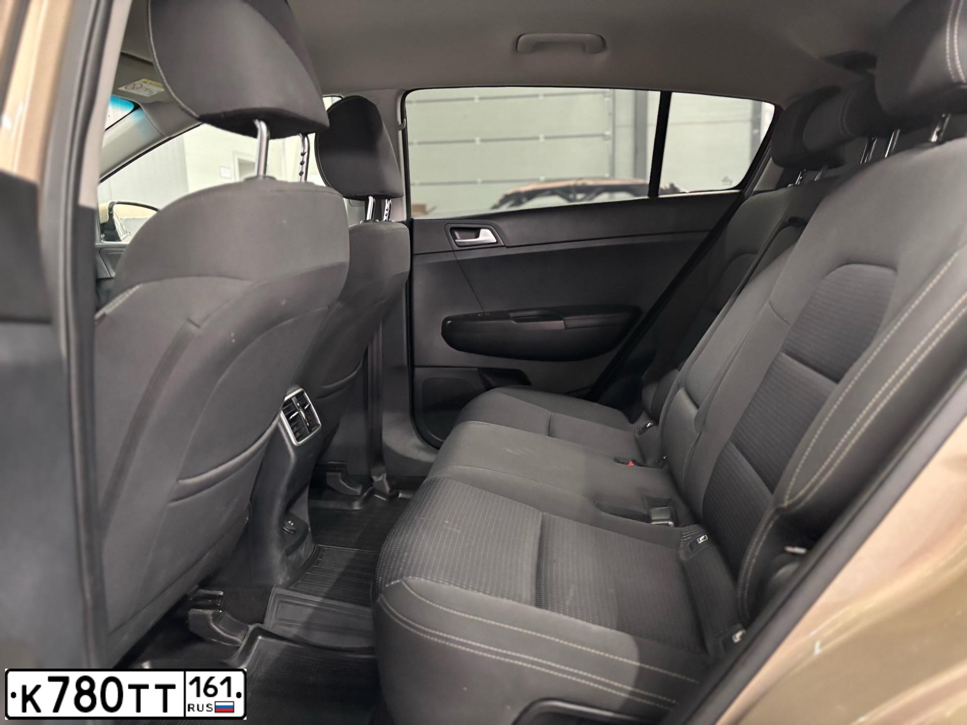 Фото автомобиля KIA SPORTAGE, 2018 — госномер К810ЕР156. Цвет: СВЕТЛО-КОРИЧНЕВЫЙ