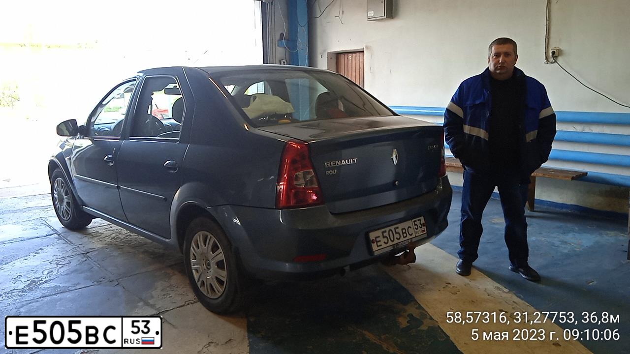 Фото автомобиля HYUNDAI ELANTRA, 2008 — госномер Е571ОА53. Цвет: СЕРЕБРИСТЫЙ