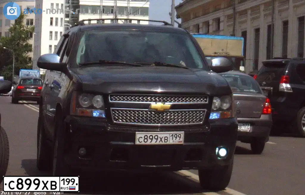 Фото автомобиля CHEVROLET TAHOE, 2008 — госномер С899ХВ199. Цвет: ЧЕРНЫЙ