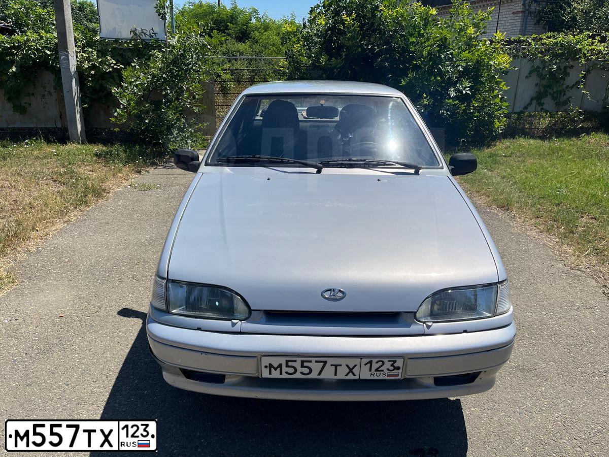 Фото автомобиля LADA 2115 SAMARA, 2004 — госномер М557ТХ123. Цвет: Серебристо-Молочный
