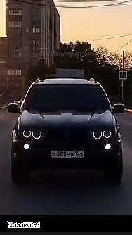 Фото автомобиля BMW X5, 2003 — госномер Н500ВТ174. Цвет: ЧЕРНЫЙ