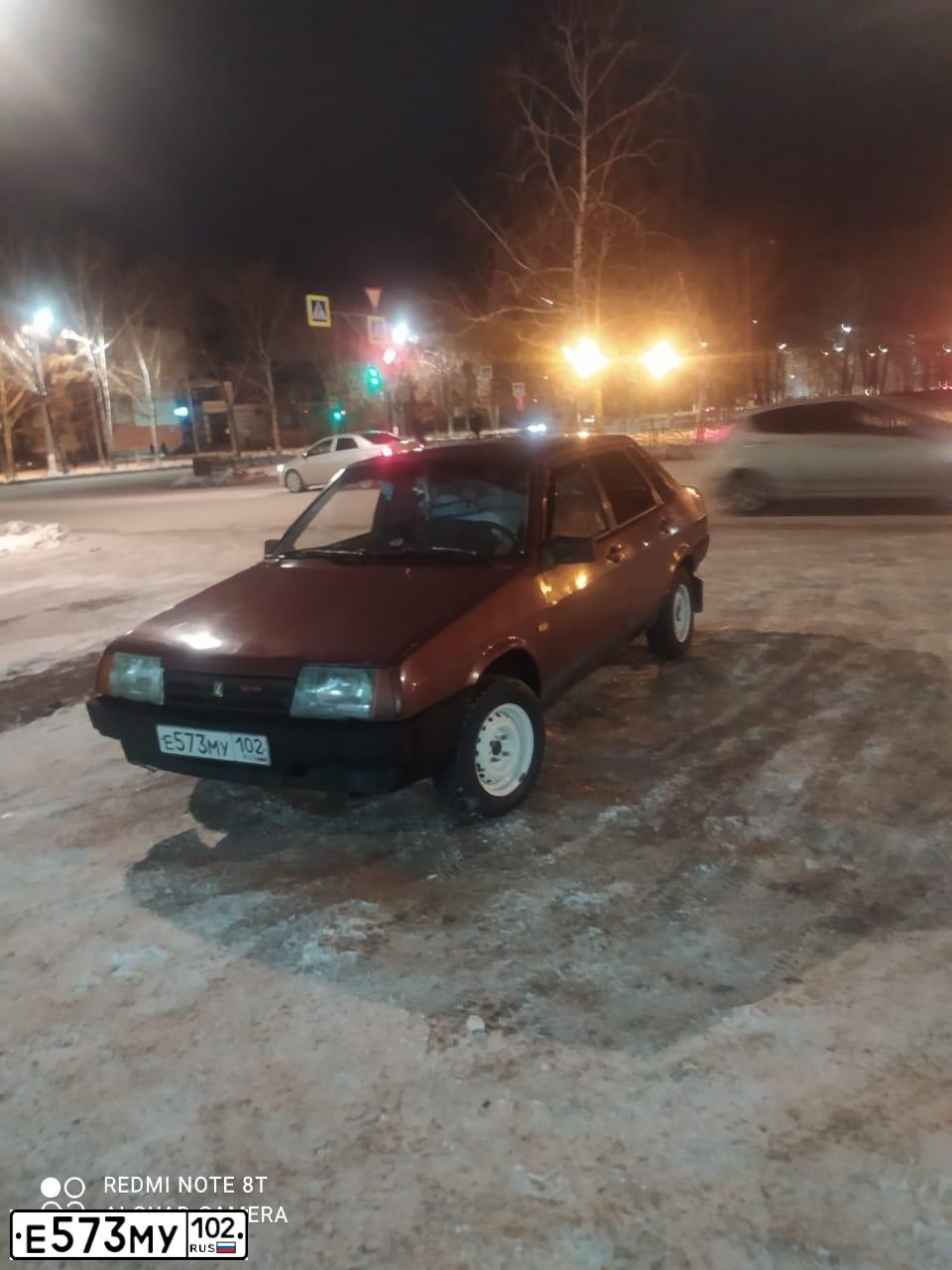 Фото автомобиля LADA 2109 SAMARA, 1999 — госномер Е573МУ102. Цвет: КРАСНО-КОРИЧНЕВЫЙ