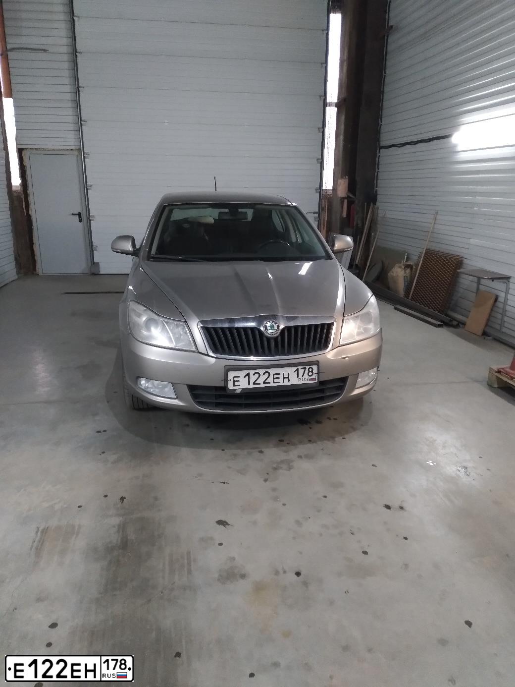 Фото автомобиля SKODA OCTAVIA, 2011 — госномер К160КС53
