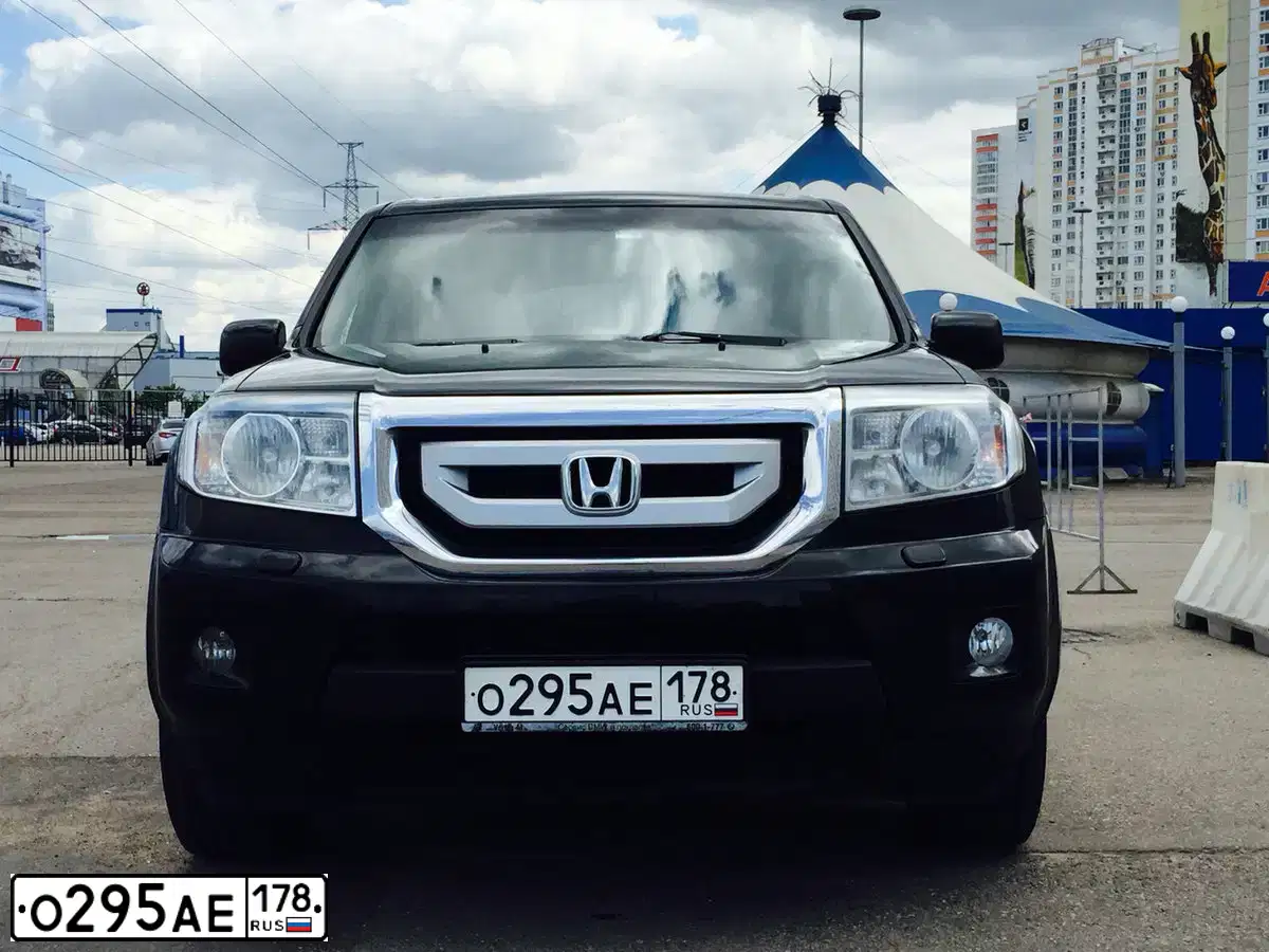 Фото автомобиля HONDA PILOT, 2008 — госномер К929НН797. Цвет: ЧЕРНЫЙ