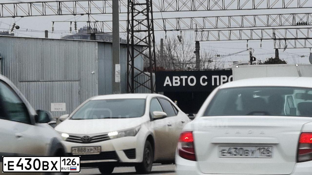 Фото автомобиля HYUNDAI SOLARIS, 2016 — госномер А181СР790. Цвет: Белый
