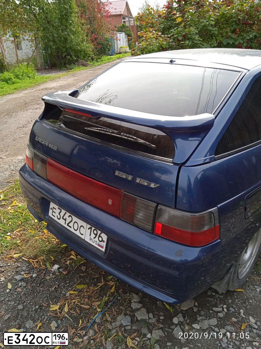 Фото автомобиля LADA 2112 LADA, 2005 — госномер Е342ОС196. Цвет: СЕРЕБРИСТО-ТЕМНО-СИНИЙ