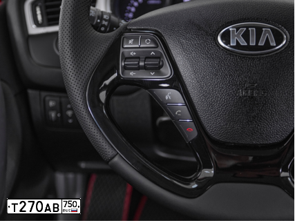 Фото автомобиля KIA CEE'D, 2015 — госномер Х896СТ797. Цвет: КРАСНЫЙ
