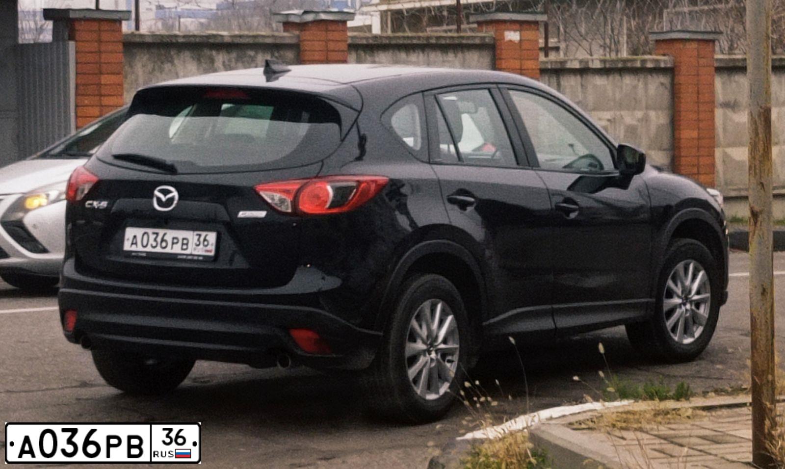 Фото автомобиля BMW X4, 2021 — госномер М950МХ136