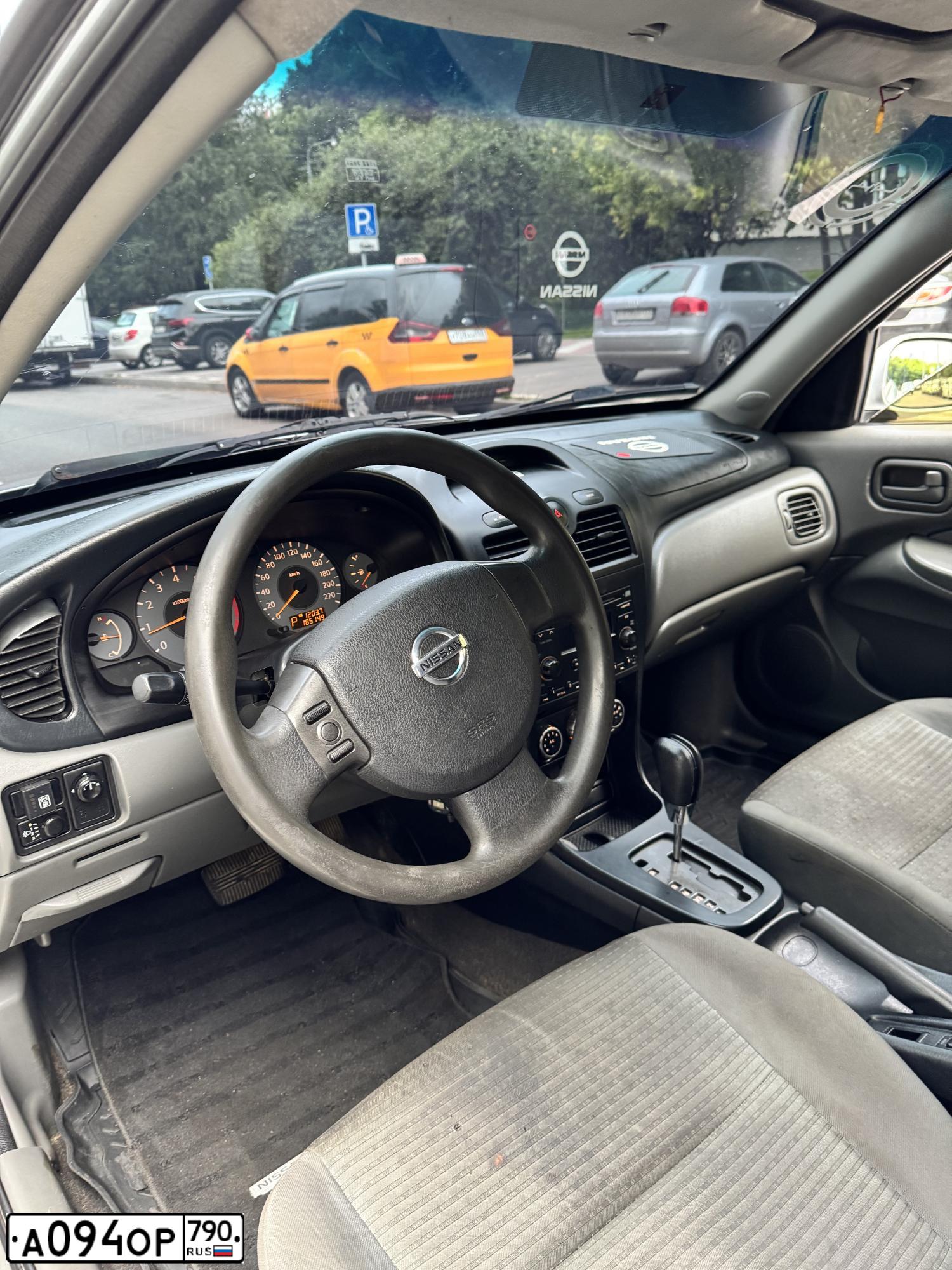 Фото автомобиля NISSAN ALMERA, 2012 — госномер А094ОР790. Цвет: СЕРЕБРИСТЫЙ