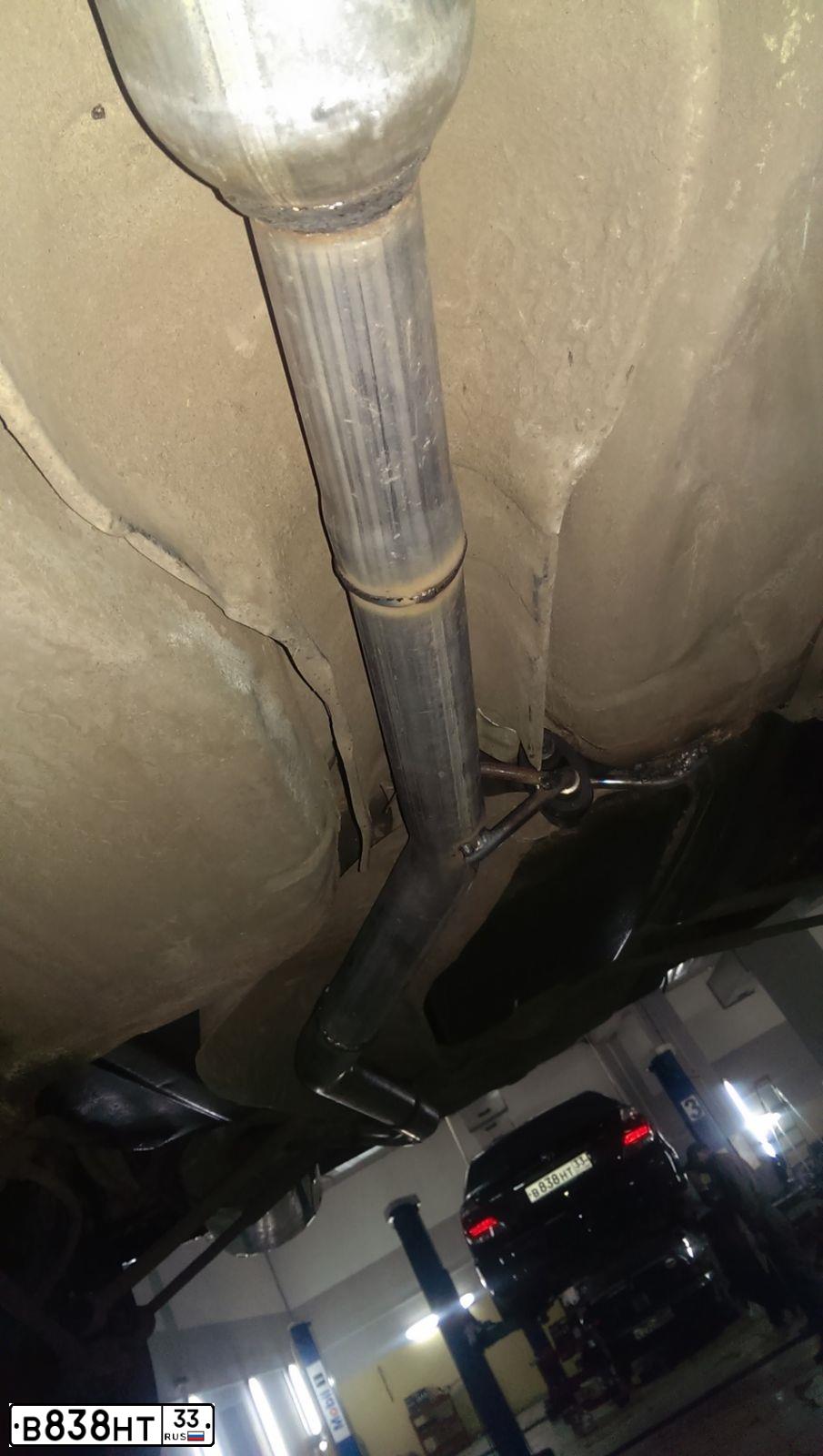 Фото автомобиля TOYOTA CAMRY, 2005 — госномер В737ВТ177. Цвет: ЧЕРНЫЙ