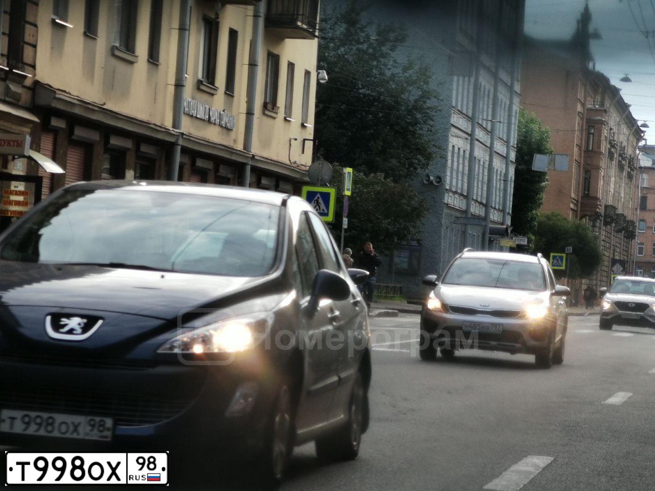 Фото автомобиля PEUGEOT  308, 2008 — госномер О073ВХ323. Цвет: ТЕМНО-СИНИЙ