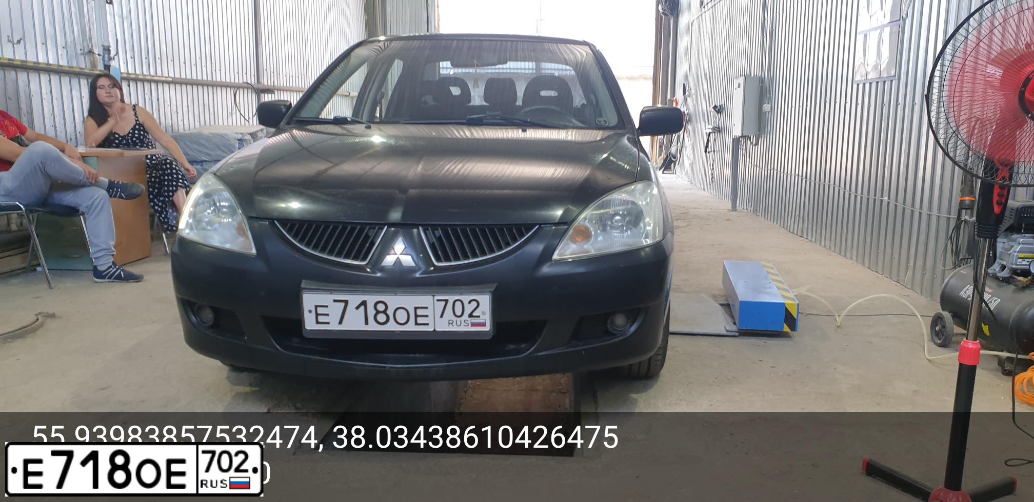 Фото автомобиля MITSUBISHI LANCER, 2004 — госномер О377ХН790. Цвет: ЧЕРНЫЙ