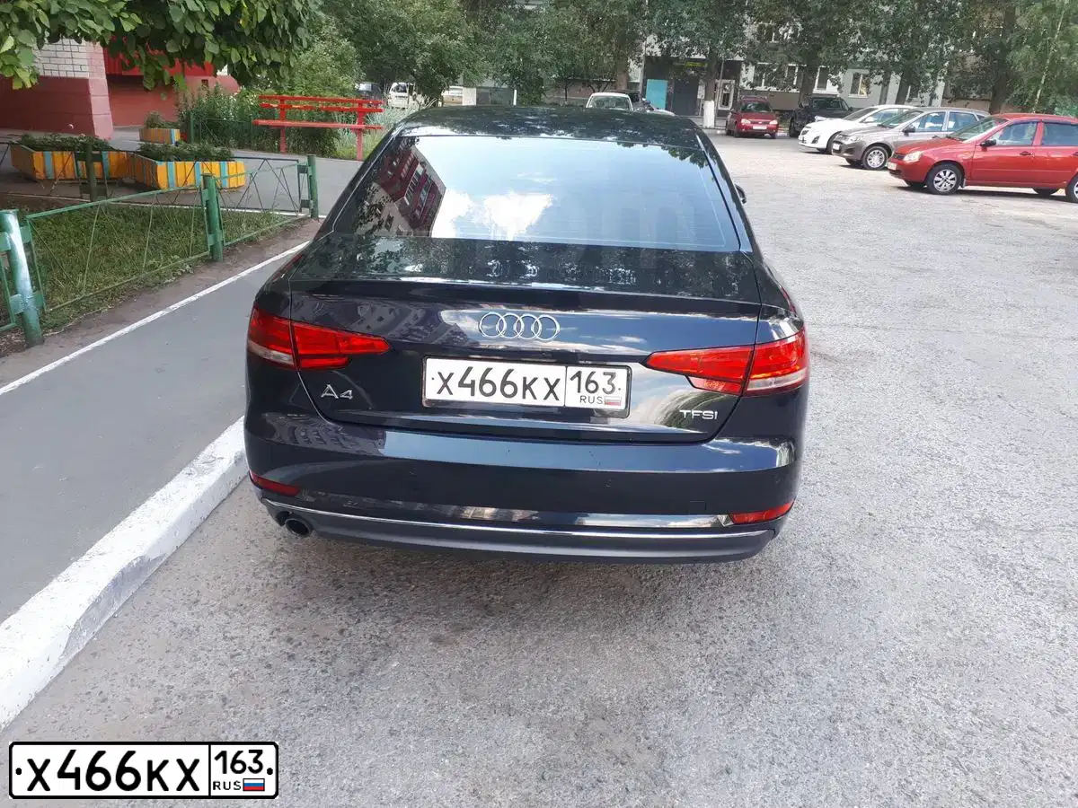 Фото автомобиля AUDI A4, 2015 — госномер Т607ОР124. Цвет: ЧЕРНО-СИНИЙ