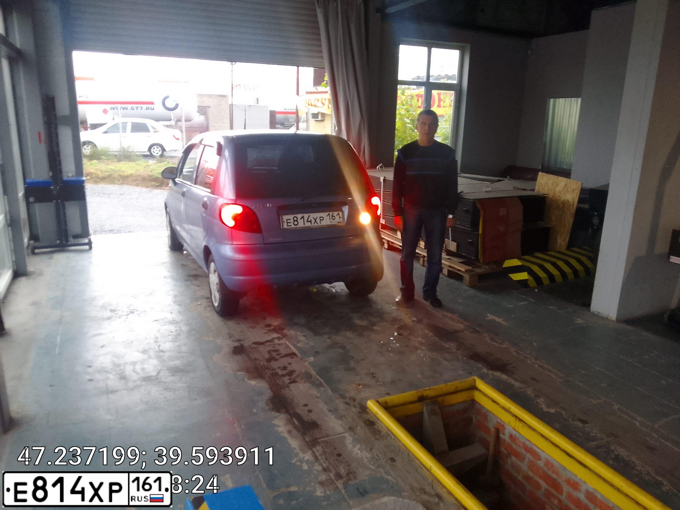 Фото автомобиля DAEWOO MATIZ, 2006 — госномер Е814ХР161. Цвет: СИНИЙ (ВАСИЛЕК)