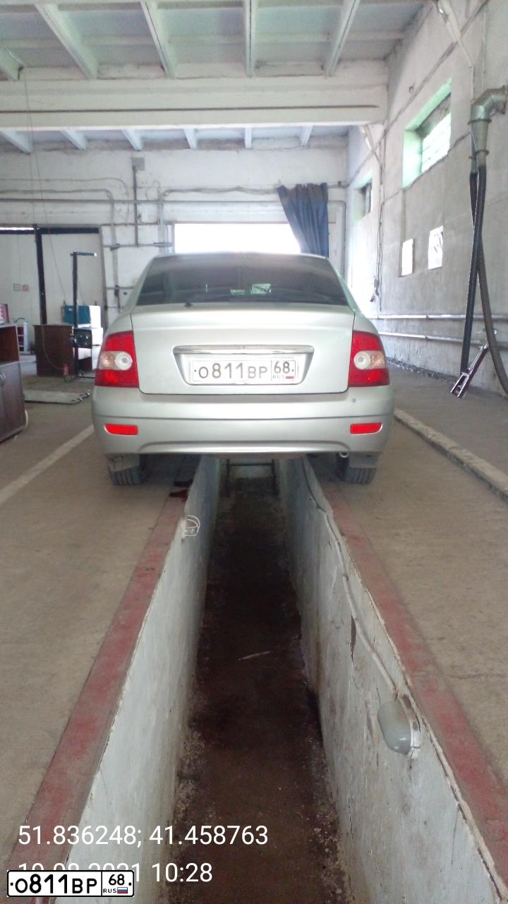 Фото автомобиля LADA 2172 PRIORA, 2008 — госномер О811ВР68. Цвет: СВЕТЛО-СЕРЕБРИСТЫЙ МЕТАЛЛ