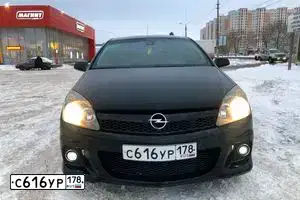 Фото автомобиля OPEL ASTRA, 2008 — госномер Е625ТВ57. Цвет: ЧЕРНЫЙ