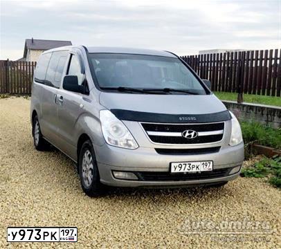 Фото автомобиля HYUNDAI GRAND STAREX, 2011 — госномер У529УА799. Цвет: Серый