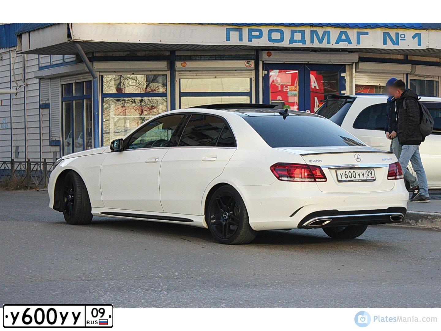 Фото автомобиля LADA 2172 PRIORA, 2011 — госномер У600УУ09. Цвет: Белый