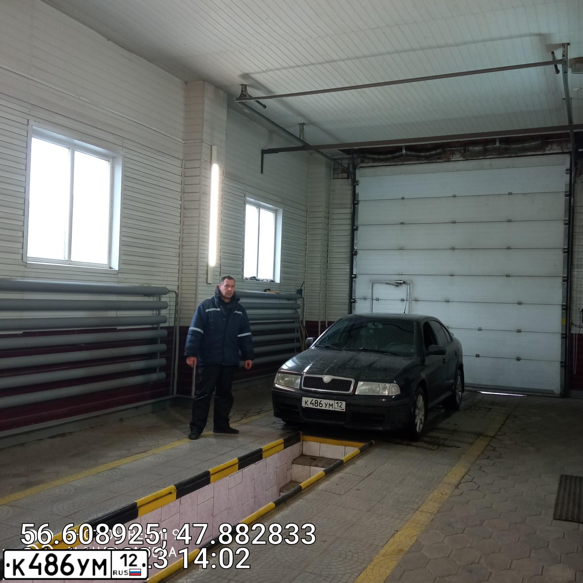 Фото автомобиля SKODA OCTAVIA, 2007 — госномер К486УМ12. Цвет: ЧЕРНЫЙ