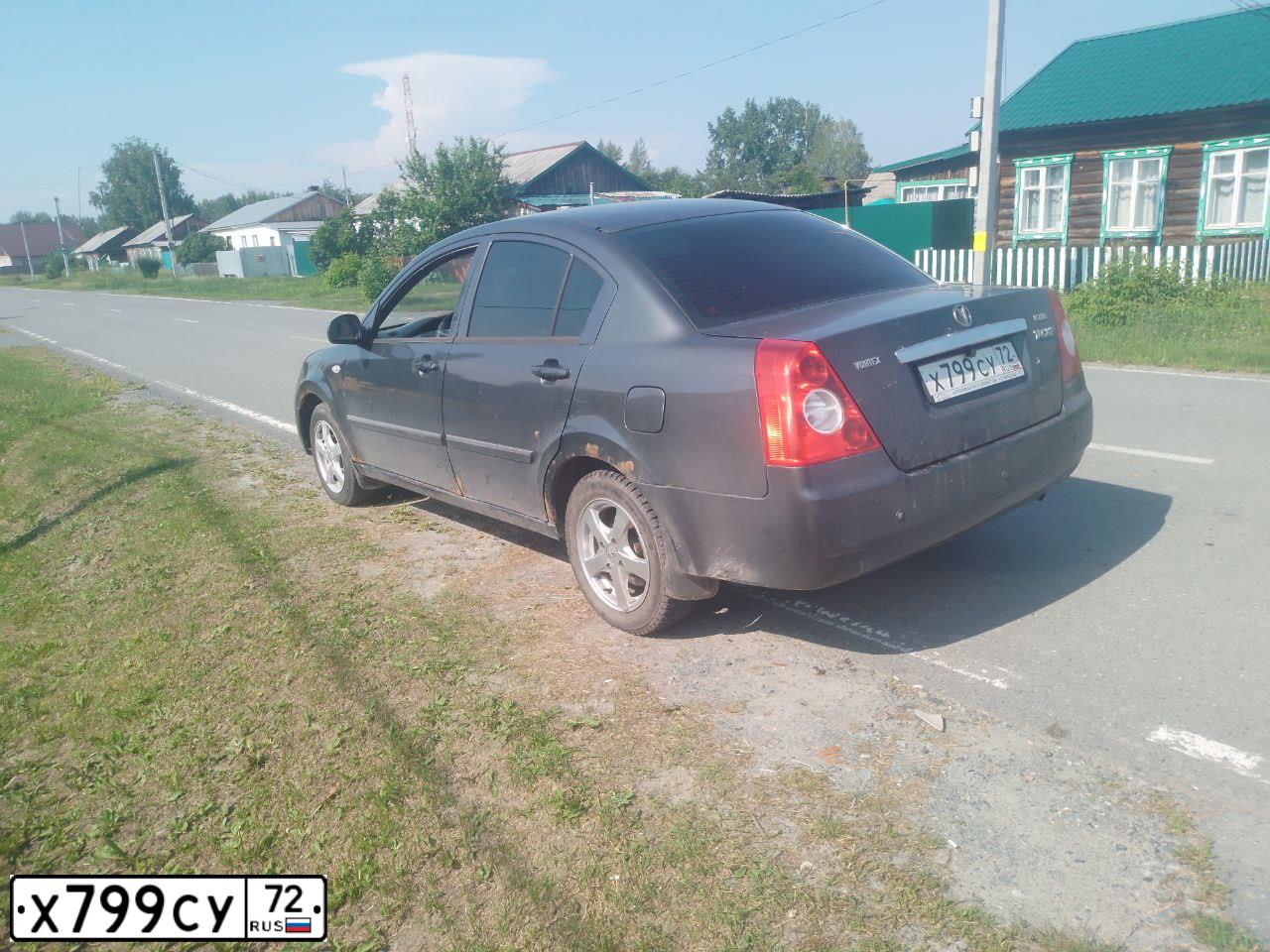 Фото автомобиля TAGAZ VORTEX ESTINA, 2010 — госномер Х799СУ72. Цвет: ТЕМНО-СЕРЫЙ