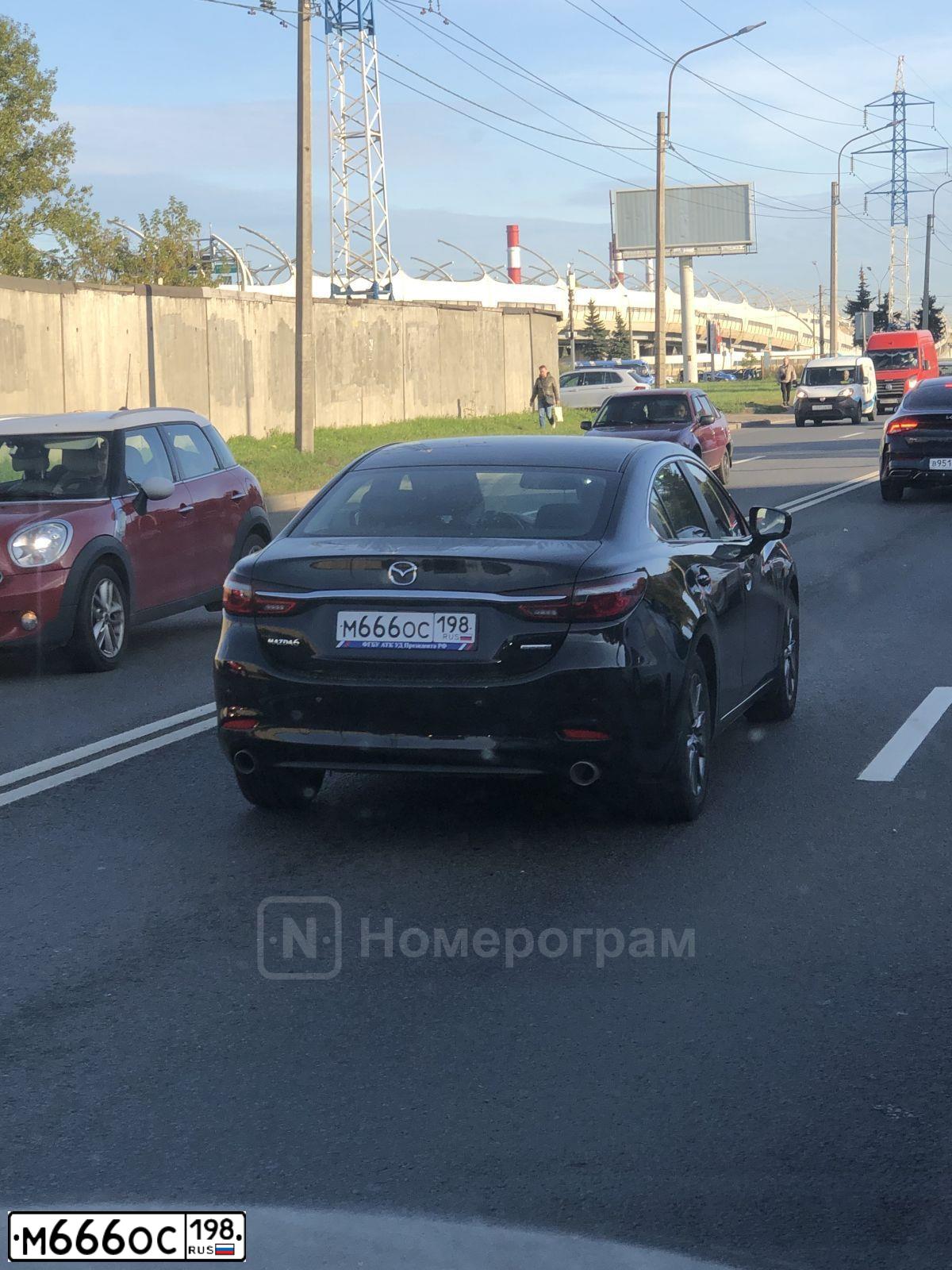 Фото автомобиля MAZDA 6, 2020 — госномер В113УВ89. Цвет: ЧЕРНЫЙ